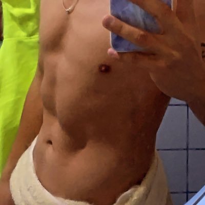 romartinxxx's profile picture. Diversión ❤️‍🔥 🤫.