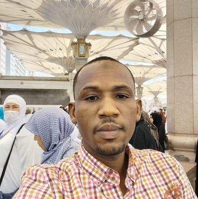 LA to Senator Lawal Adamu Usman (Mr LA), KD & a University Lecturer. A youth & women development advocate, Philanthropis, Public Servant & a season Politician.