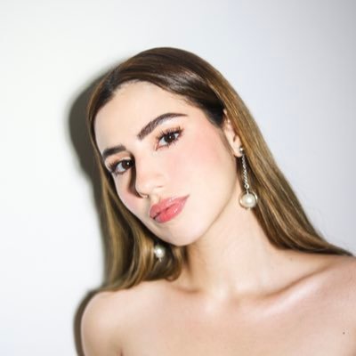 annaisavo Profile Picture