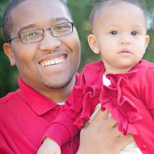 thegameisova's profile picture. libra with a broken scale