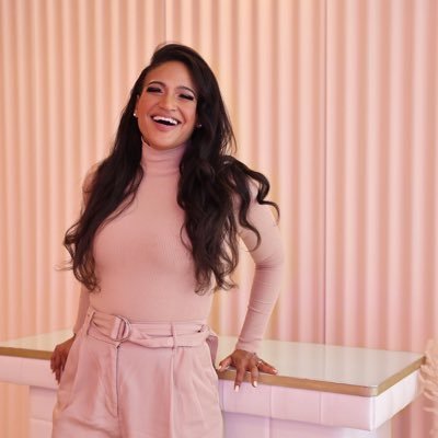 shirlenequigley's profile picture. I love Jesus & dance a lot ✝️🙆🏽‍♀️ I’ve danced around the world with icons ⭐️ But the most epic thing I’ve done, is give my life to Christ, & love others 🙏🏽