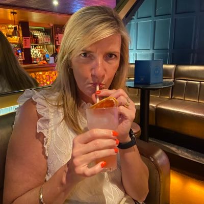 A nutty individual, out for a laugh and loves to chat! 😂