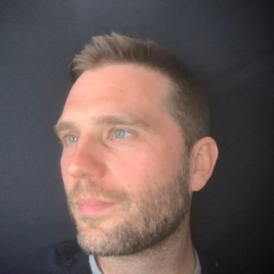 M.D., Pharm.D., Ph.D., MCU en disponibilité, anesthésiste-réanimateur.