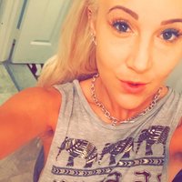 Amanda (@amandaderosso68) 's Twitter Profile