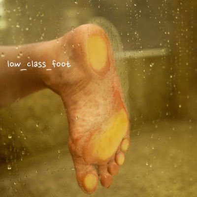 low_class_foot_YUKI