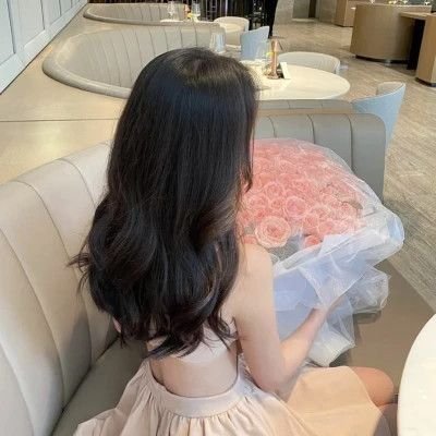 nai_zi14248's profile picture. 一人暮らしでいつも虚しさを感じる、いつも何かが足りないと感じる、適当な人にすべてを分けてもらいたい。