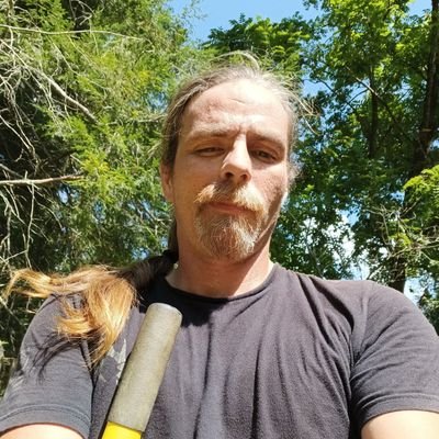 MAGA !!! 🇺🇸 🇺🇸 🇺🇸. Just a man living in the mountains in the country he loves 🇺🇸