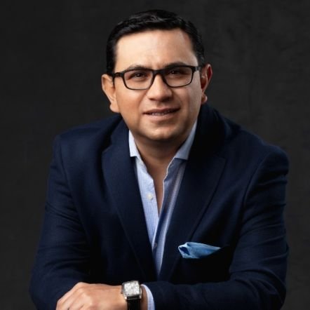 Proud father & husband. Catholic. Entrepreneur. Digital Transformation & IT Management Consultant, UC, MSP, IoT. Musicholic.