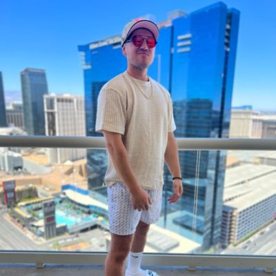 luzianochavez's profile picture. ❄️