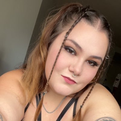 {25} • psych nurse • polite, but feral • certified indoor cat
