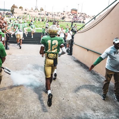 3🌟 Fear No Man ✞ Class of ‘24 6’0 180 POS: DB/RB Buford High School 3.4 GPA 🏆🏆2X State Champion