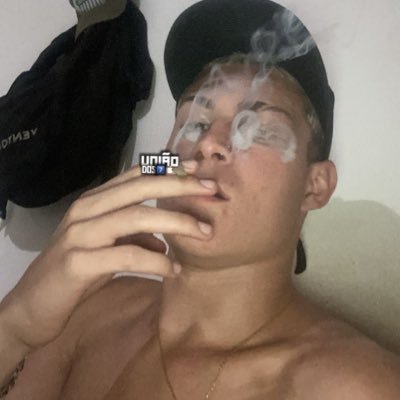 • 021 • audaz, revel, vivaz.🤑 fé em Deus e nas crianças. 🙏🏻