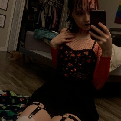 spicey creator || alt stoner girl || you know where to find me || mdni 18+ https://t.co/YJSHyJRJ3q