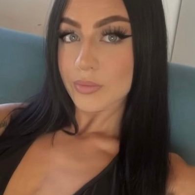 toyalaia1's profile picture. tiny lil' freak 💕 tell me you came from TWITTER