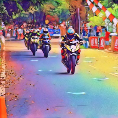 Tukang balap yang senang balapan, baik roadrace, dragrace, grasstrack, maupun motocross. Sangat mencintai Indonesia 🇮🇩