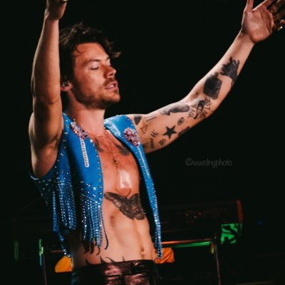 sunny28lou's profile picture. vestibulanda de arq e urb numa luta constante