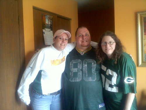 dave54304's profile picture. 31 from green bay wi. go packers love meeting new peeps. politics suck and devide people. love jesus dont hate.