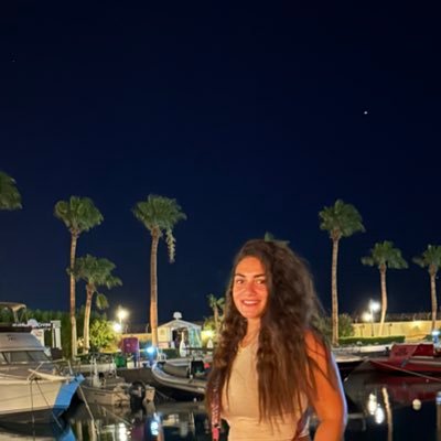 tota_maged96's profile picture. No One Deserves .. 🤙🏻