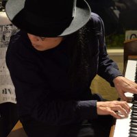 祐媚you-beeゆーびー (@takaminekenichi) Twitter profile photo