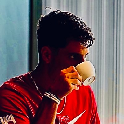 #YNWA🇩🇪 |Darwinsexual🇺🇾| I really like orange juice💫 so just pretend the cup in my pfp is full of orange juice.