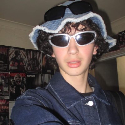 whosdieseldavis's profile picture. 