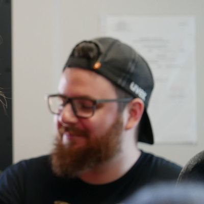 28 | just Tim | Nerd, Food Lover, MetalHead | Triebfahrzeugführer | non perfect vegan | Privataccount | #FCKNZS #FCKCDUCSU