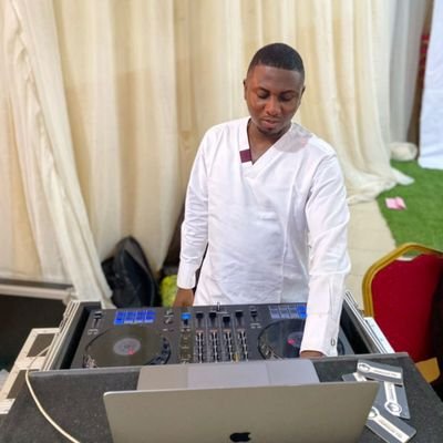 Pro DJ| OFFICIAL DJ @Glow991FM
Bookings & Enquiries : 07034286110
Email : djmango@yahoo.com