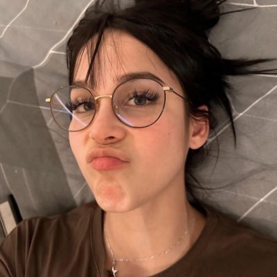 EmmaSophia73224's profile picture. 