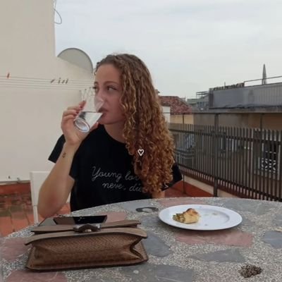 FavoriteEnTitre's profile picture. Història | uab