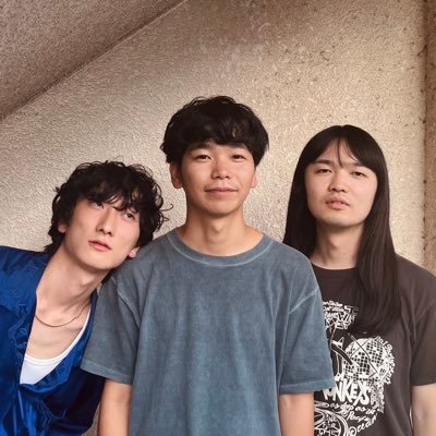 Contact→bannen.band@gmail.com Gt.Vo. 小林義裕 @cab____16g Ba. よこちん @yokochin_bannen Dr. アキ@fu_nuke