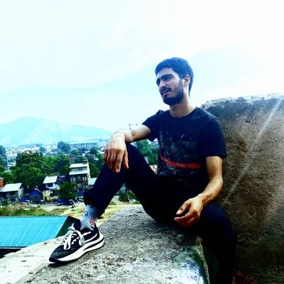 tafazul_shafi's profile picture. University of kashmir 
focus on you untill the  focus is you....
