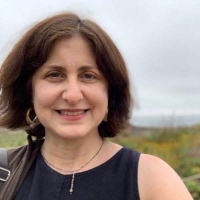 joankiang's profile picture. On a balcony in summer air