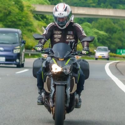 大阪府出身神奈川県川崎市在住のカワサキZ900乗りです。2018年11月3日納車。 #Z900
コロナでツーリング自粛してた間に、お手軽なお料理のレシピが増えてきてます～モーメントを参照で！

YouTubeはじめました←冷やし中華的なノリで
プロフィールのリンクから飛べます。