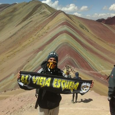 Lic. que no ejerce 🎓
Cocinero 👨‍🍳
Viajero del tiempo 🌎
Cervecero por excelencia 🍺
Pasión por la Aurinegra ⚽💛🖤
Andino a lo Juan Vicente Gomez 🌄