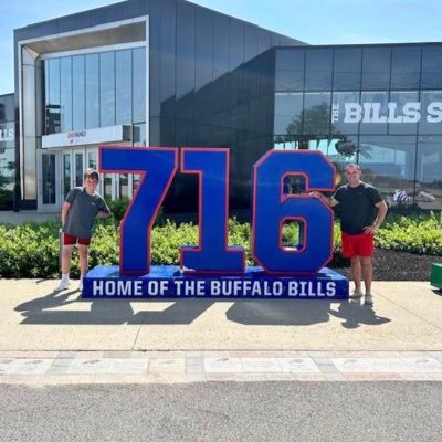 Husband, father, ex Army soldier, and proud servant of God. Physical Education teacher at Turrentine Middle School. VERY big Buffalo sports fan!! #Billsmafia