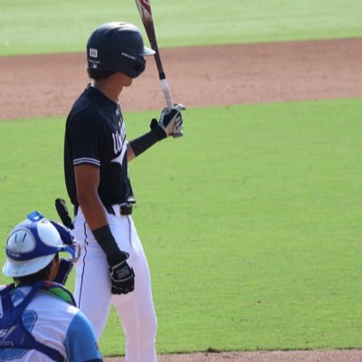 | CF/RHP | 27’ | 6’3 170 LBS | @lsubaseball commit |