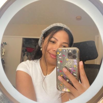 cyrillicorn's profile picture. she/her | (◕‿◕✿)