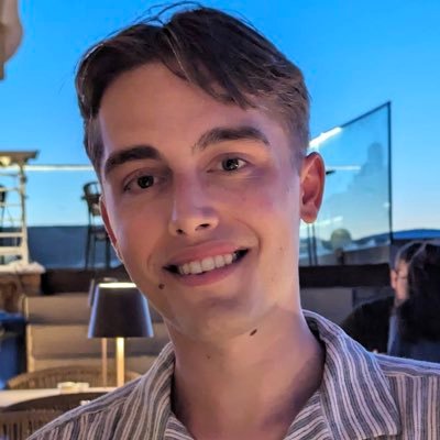 AHRC PhD Candidate @ManMetUni | Historian of LGBTQ+ History 🏳️🌈 | Usually found writing about gay stuff from the past | William II - William III🤴🏻