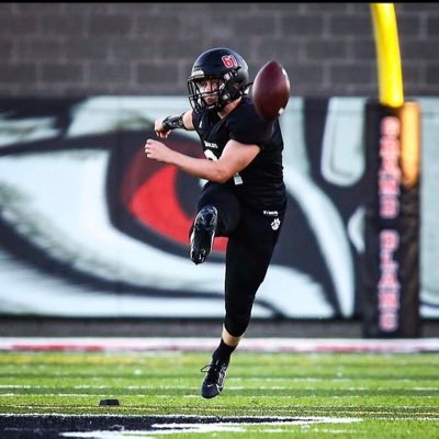 5’11 | 220 lbs | Grand Blanc High School |3.95 GPA | AP Student/National Honors Society | Football K/P/DL | 2026 | 2 Offers| Phone: 810-922-4500