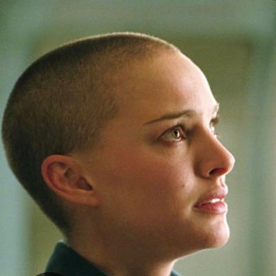 V09298054's profile picture. گاهی  برای رسیدن به صلح باید جنگید🥷🏼