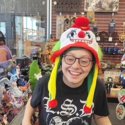 fixurheartwork's profile picture. for the intrusive thoughts and things for those in my circle