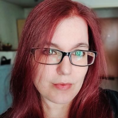 Destiny Addict | Mom of THE JADE FOXES | Artist | Web Designer