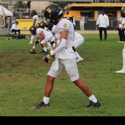 San Fernando High C/O 2024 |5'9|161lbs| GPA3.6 Coachburnley@gmail.com🏈 ||DB🐐WR|| #6 nothing is impossible when you got the lord by your side ✝️