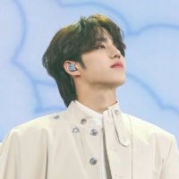 cheol thinker ⋆｡˚ ☁︎(@cscthnkr) 's Twitter Profile Photo