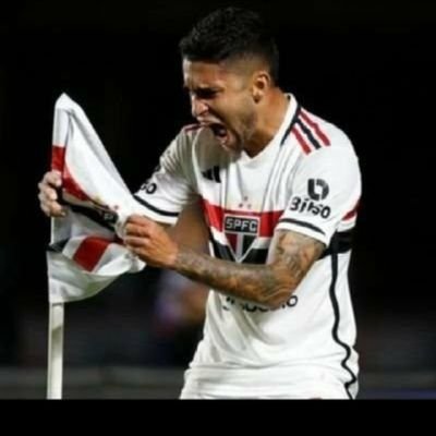 São Paulino 🤡
namore um são Paulino,se ele é capaz de nunca desistir do time ,quem dirá desistir de vc. ❤️🤍🖤
só besteira 🤡