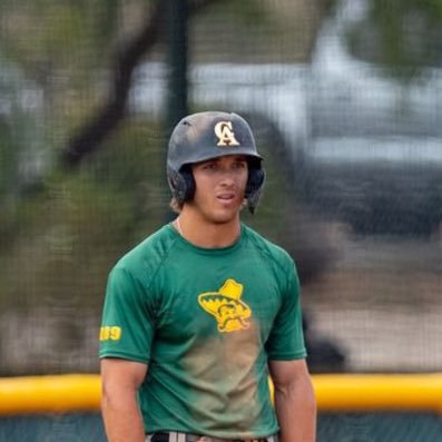 @cac_baseballdb9 , CF, 4.0 GPA, 6’ 195lbs, 6.30 60yd dash, R. FR, @ricebaseball signee