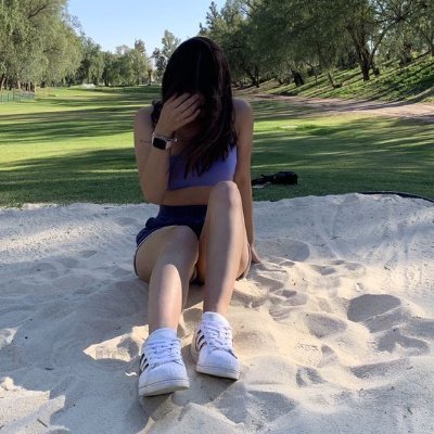 Zoey92Zoey's profile picture. When it hurts - observe. Life is trying to teach you something.