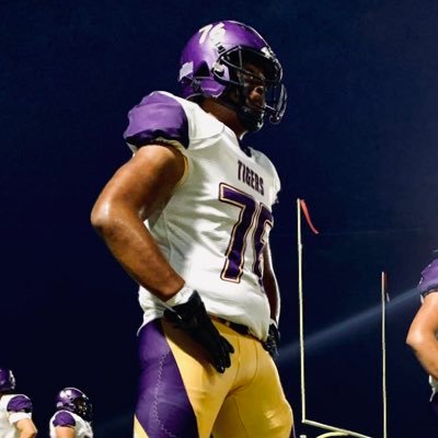 Lemoore High School | 6’5 285 lbs | OT | 3.98 GPA | WYL First Team All-League OL | ✉️ mataniuffl2@gmail.com |