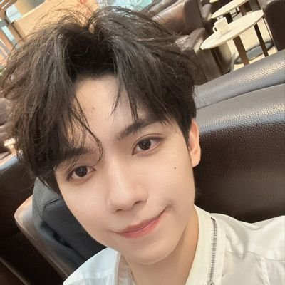she/her - mostly yapping about my baobao 罗 一 舟 he is my ultimate bias
|| 💜 𝐈𝐔 | 💚 𝐋𝐔𝐎 𝐘𝐈𝐙𝐇𝐎𝐔 ⛵| ❤️ 𝐗𝐈𝐀𝐎 𝐙𝐇𝐀𝐍🐰(not shiper) ||