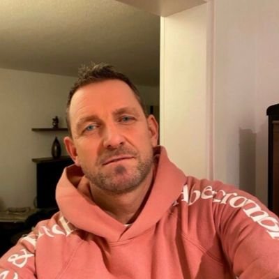 Williams929354's profile picture. I'm williams from Italy but correctly in Norway. I'm an engineer